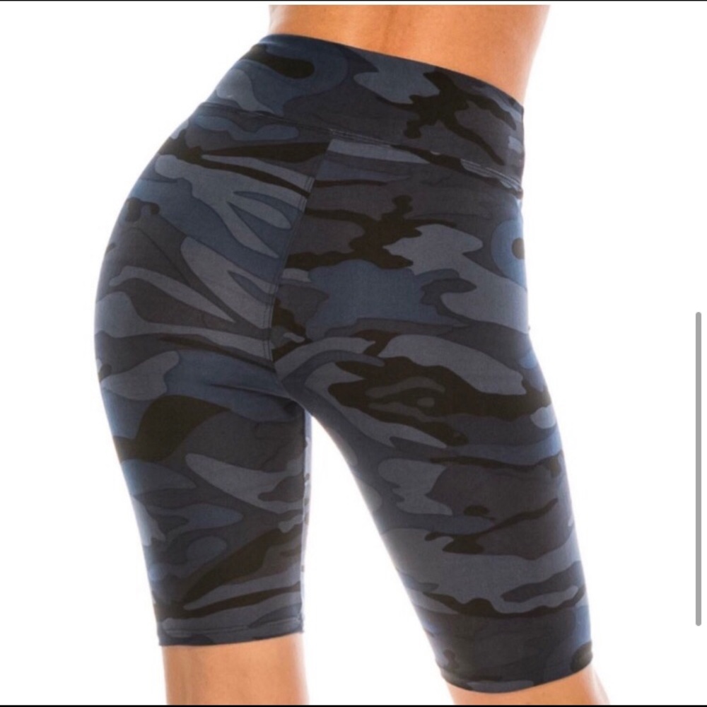 LAST PAIR: Women’s super comfy casual everyday biker shorts ultra comfortable - Picture 3 of 3